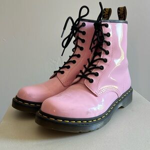 1460 Women's Patent Leather Lace Up Boots in pink LIKE NEW size 10 women’s